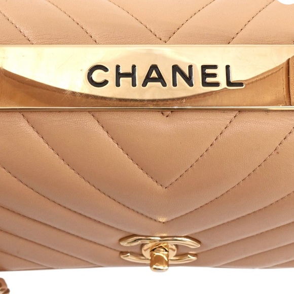 CHANEL CC Calfskin Leather Cream Chevron Medium Top Handle Leather ShoulderBag - Picture 7 of 11
